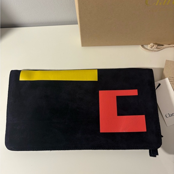 Clare V Navy Suede Foldover Clutch Abstrat Design NWT & Box - Picture 2 of 6